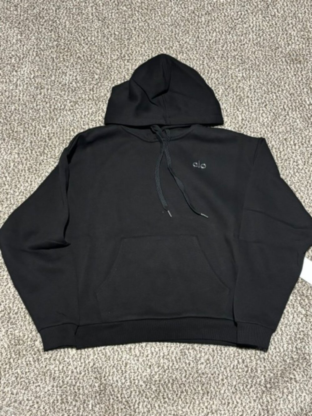 Alo Yoga Black Accolade Pullover Hoodie Minimalist Logo